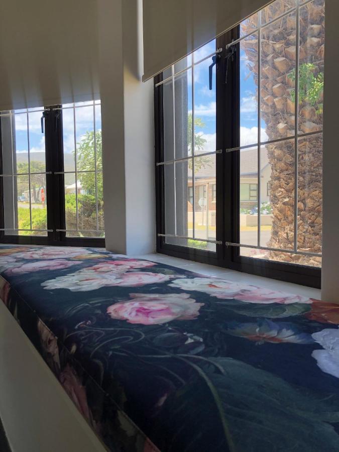 Villa Le Roc Kleinmond Accommodation Екстериор снимка